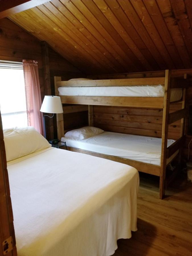 Lake Texoma Camping Resort Cabin 8 Willow Spring Exteriör bild